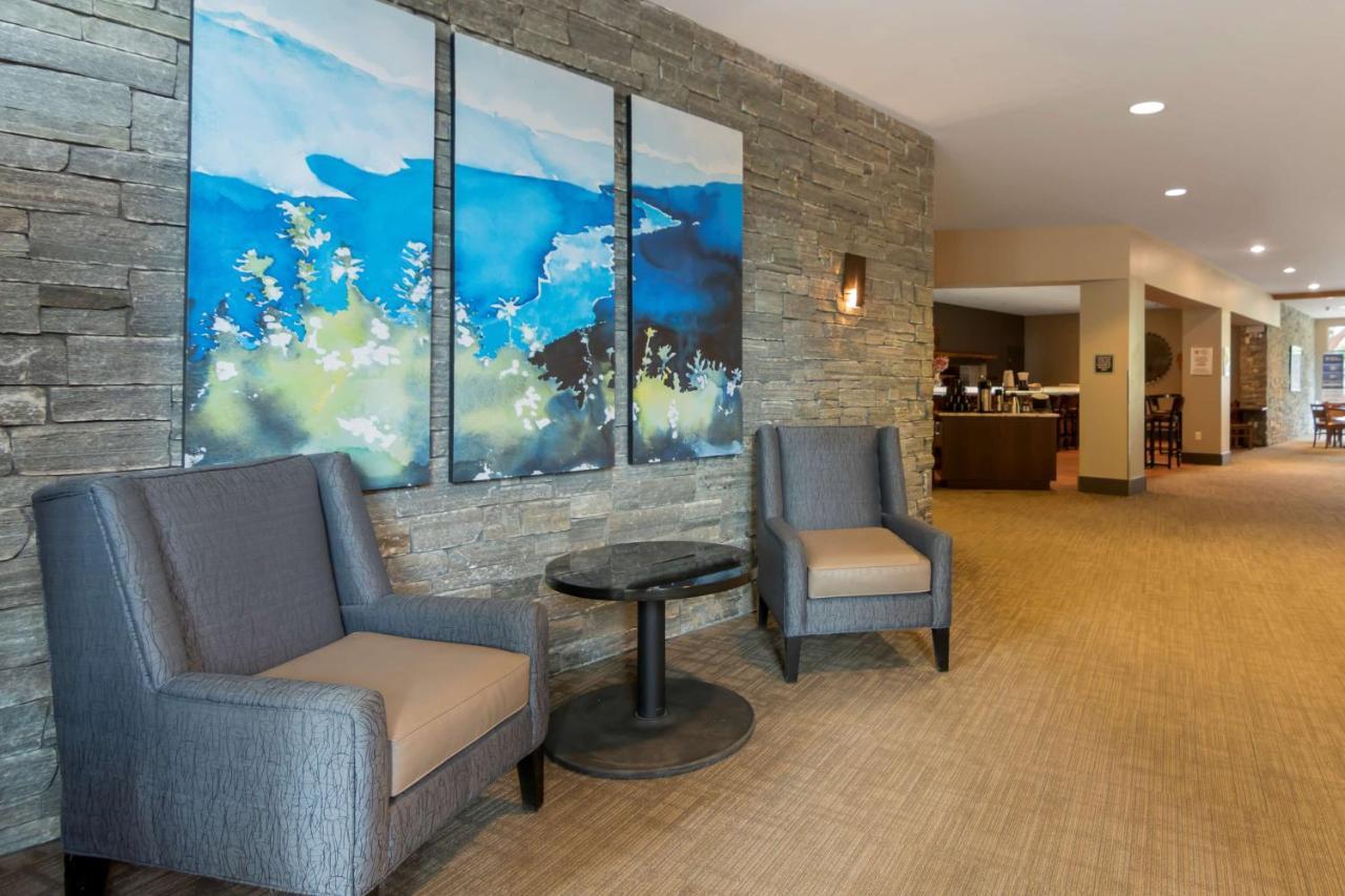 Best Western Plus Revelstoke Esterno foto