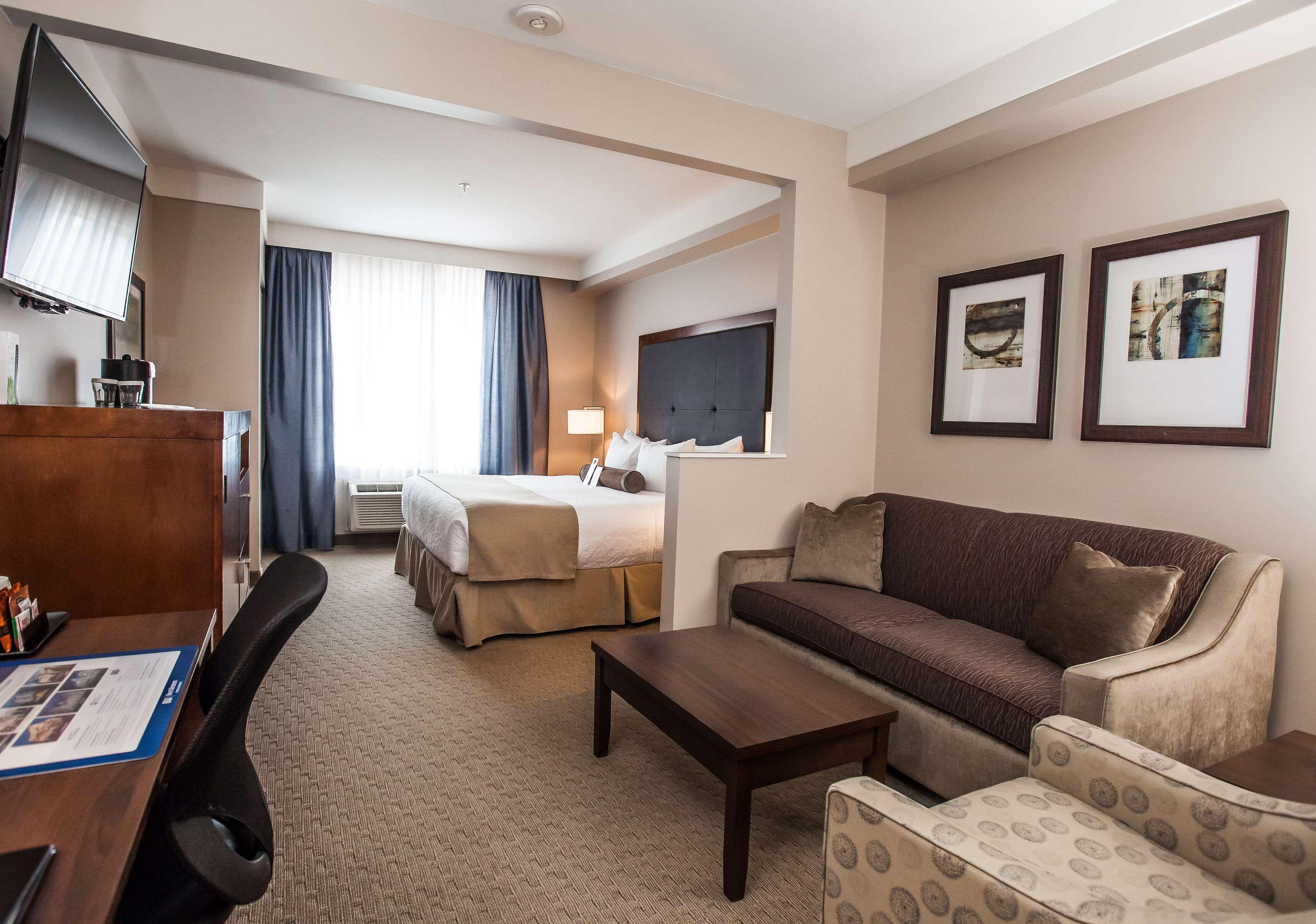 Best Western Plus Revelstoke Esterno foto