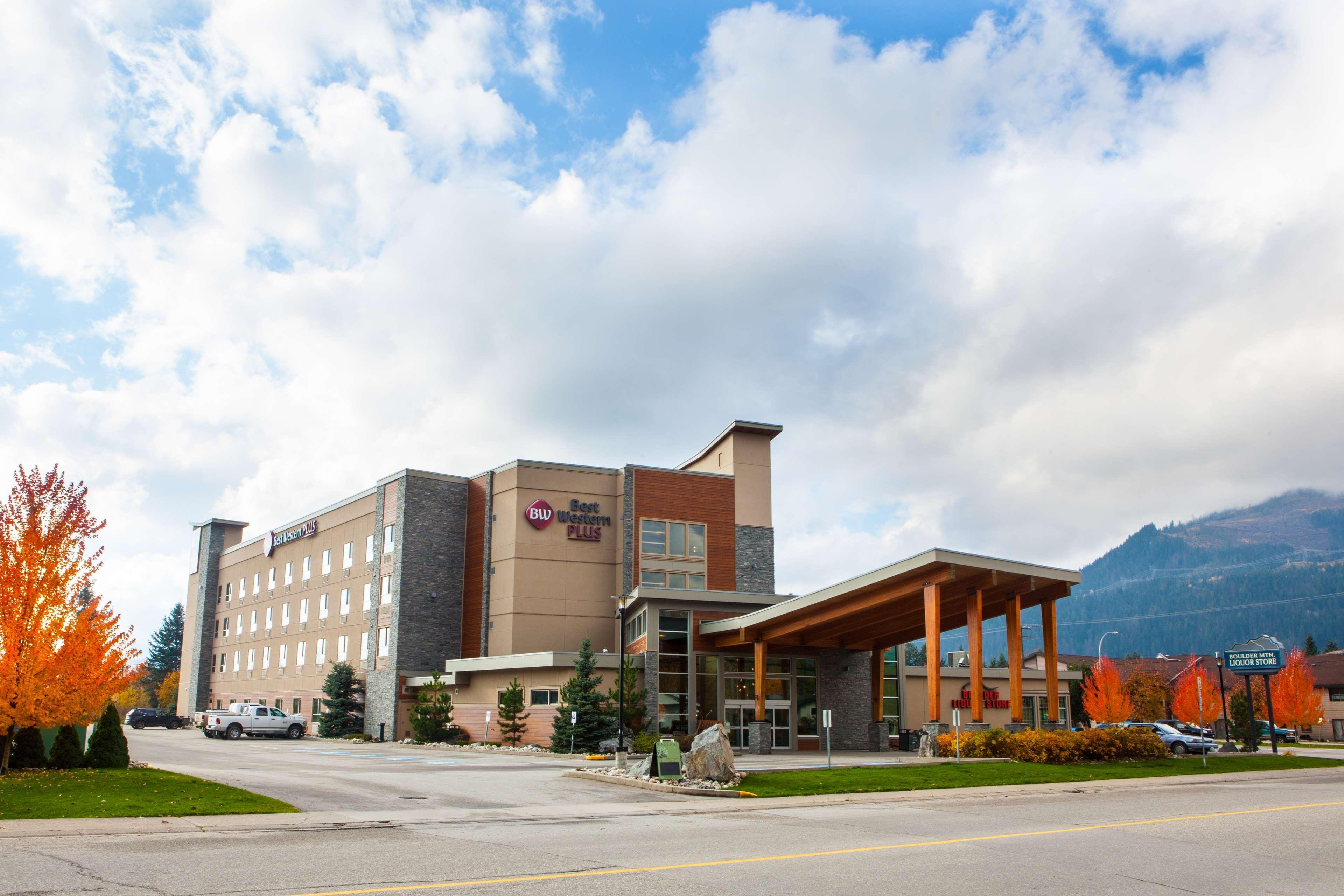 Best Western Plus Revelstoke Esterno foto