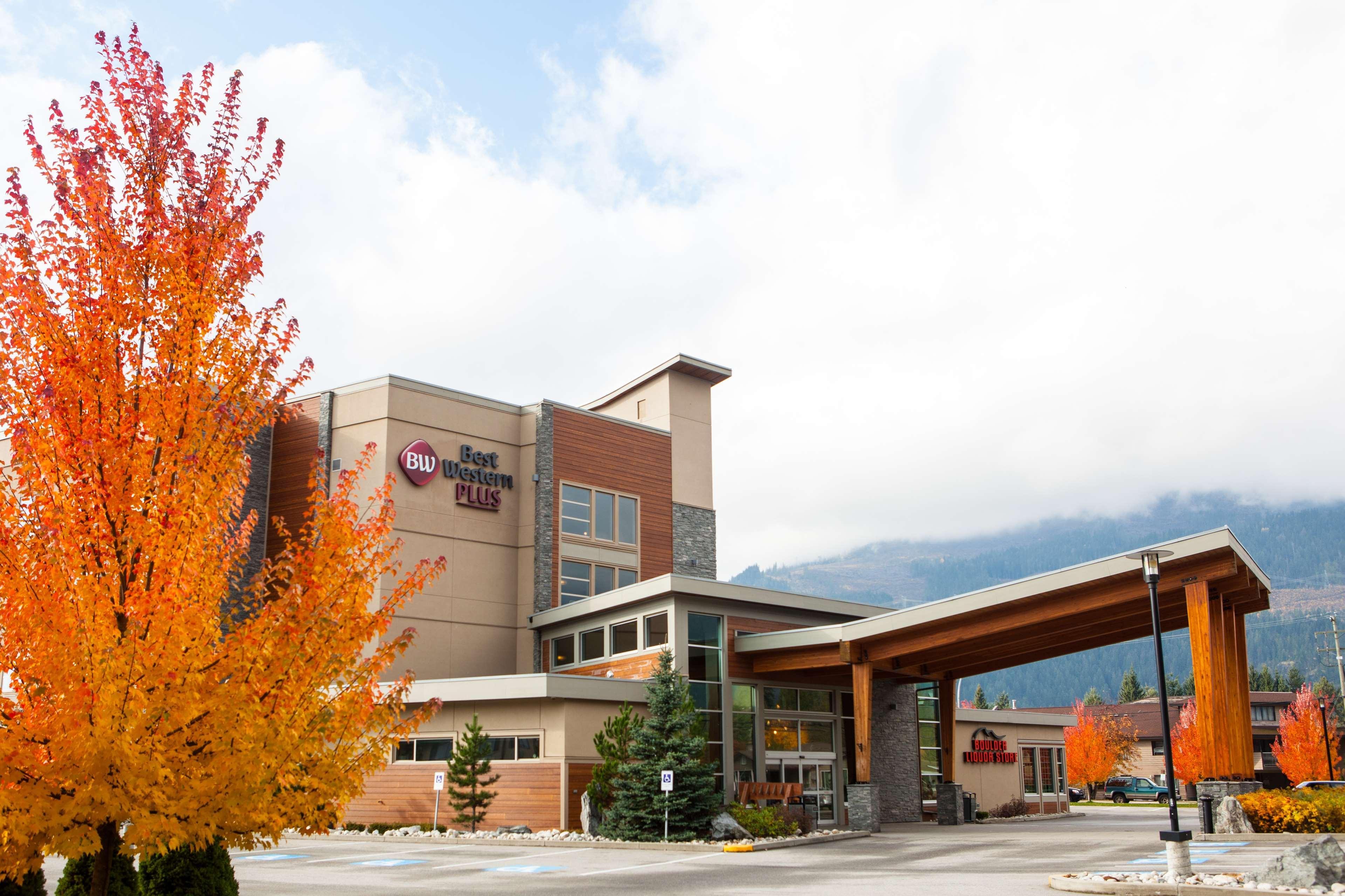 Best Western Plus Revelstoke Esterno foto